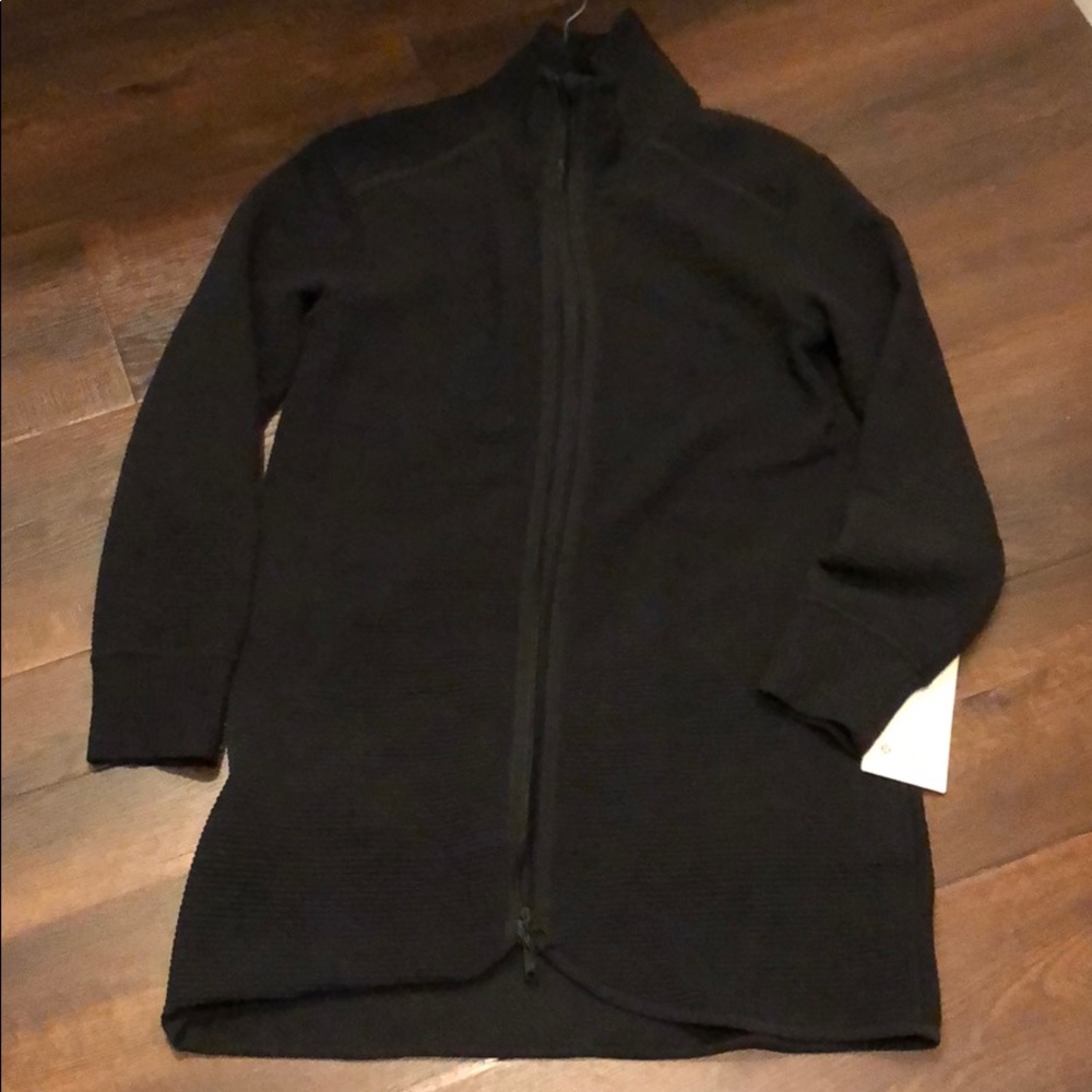 LULULEMON ON REPEAT JACKET SZ 6